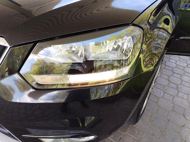 Škoda Yeti (2014) 1.6 TDI- ACTIVE - DSG-WEBASTO - fotka 16 z 17