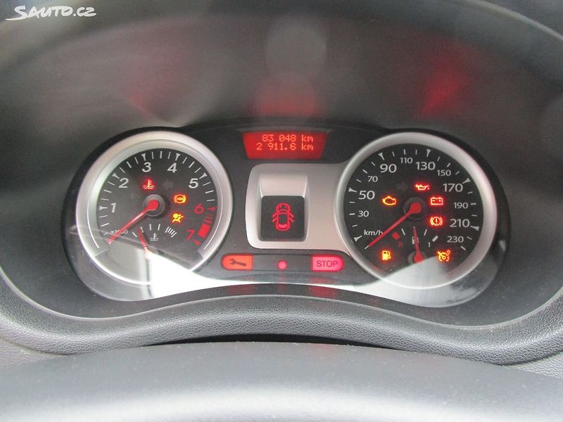 Renault Clio 1,2-55KW-1.MAJITEL-KOUPEN V ČR - fotka 15 z 23