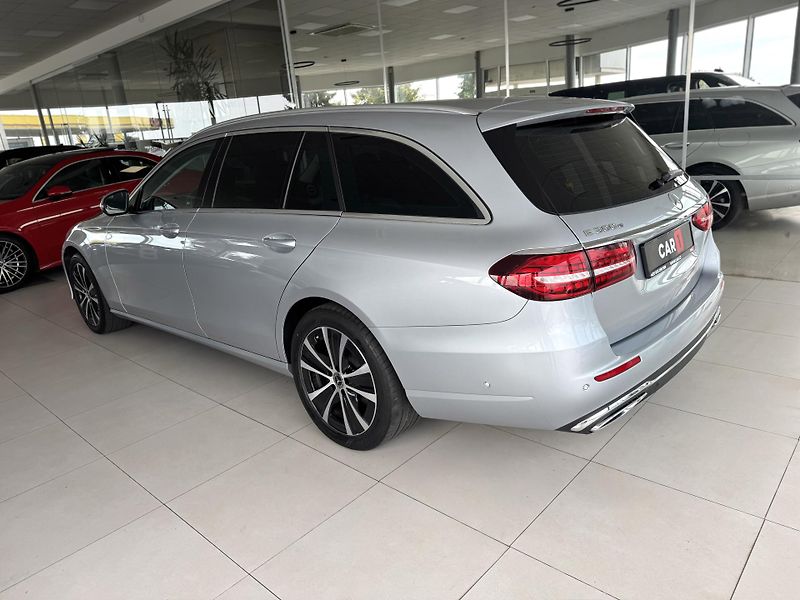 Mercedes-Benz Třídy E 300e 235kW*Webasto*Tažné*DPH - fotka 7 z 41