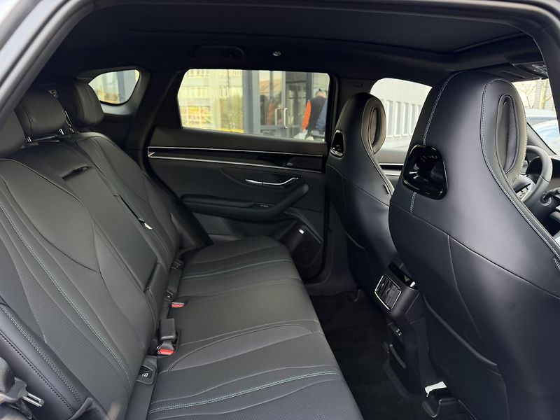 BYD Seal U (2025) DM-i Boost demo - fotka 6 z 10