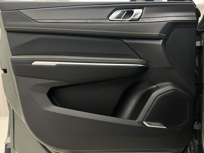 Lynk & Co 01 MORE PHEV AUT CZ 1.maj - fotka 7 z 50
