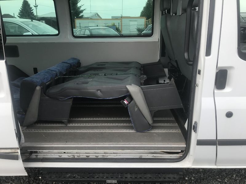 Ford Transit (2008) 2.2 TDCI 81 KW L3H3 9-MÍST - fotka 6 z 13