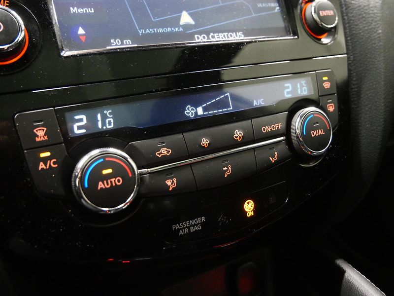 Nissan Qashqai - fotka 17 z 25