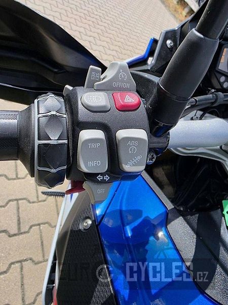 BMW S 1000 XR (2020) - fotka 11 z 14