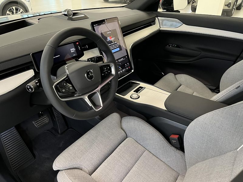 Volvo EX90 (2025) - fotka 17 z 33