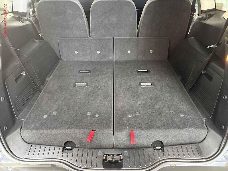 Ford S-MAX (2011) 2.0 TDCi, +kola - fotka 7 z 14