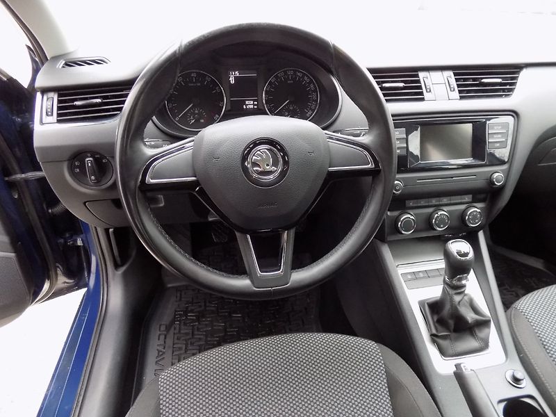 Škoda Octavia (2015) 1.4TSi/1.Maj.ČR/klimatizace/ - fotka 23 z 32