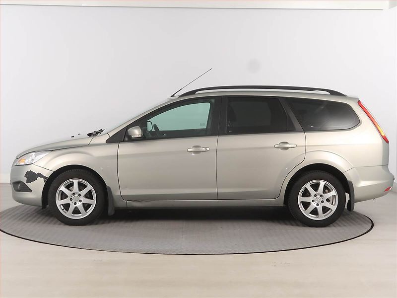 Ford Focus (2009) 1.6 16V, Serv.kniha, nová STK - fotka 3 z 15