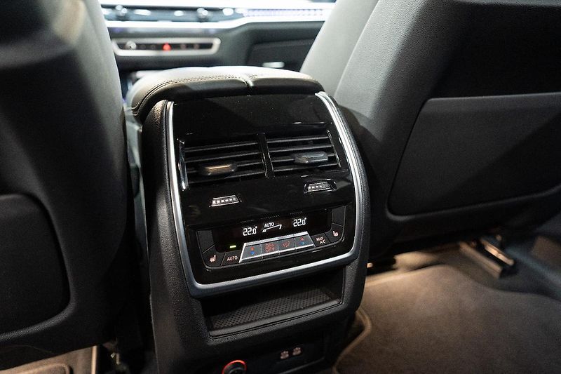 BMW X7 xDrive40i M Sport 280 kW - fotka 35 z 47