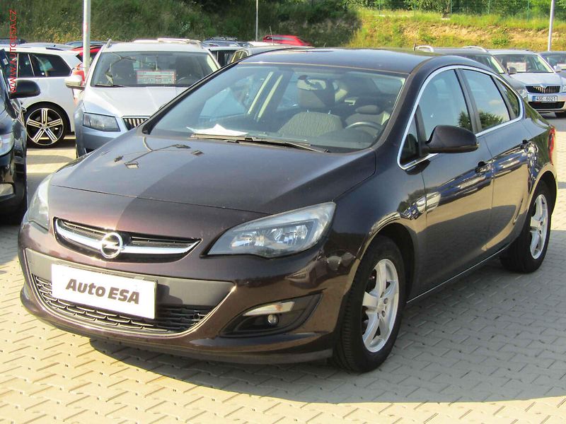Opel Astra (2014) 1.6i, ČR, servis.kniha - fotka 3 z 20