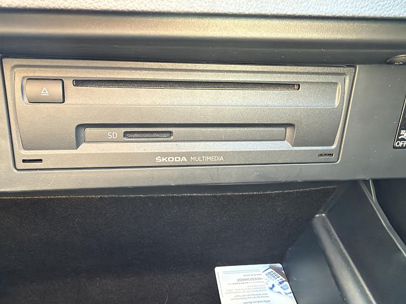 Škoda Octavia (2013) 1.2 TSI 77kw ELEGANCE - fotka 19 z 23
