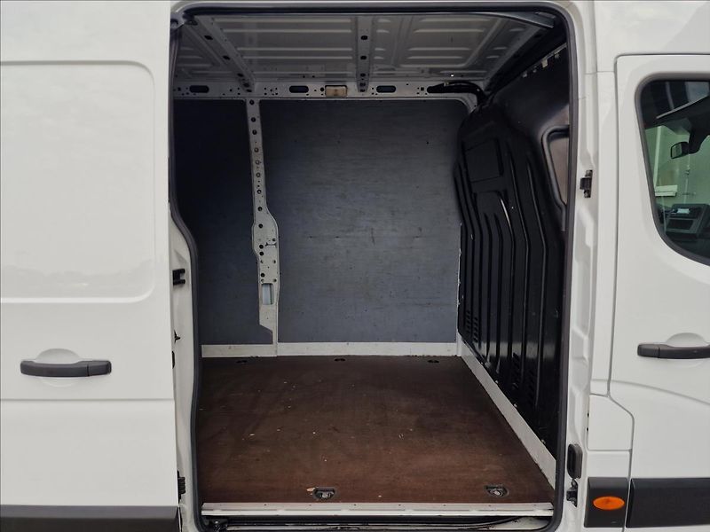 Renault Master 2.3 dCi L3H2 P3 COOL,ČR,1Maj. - fotka 17 z 44
