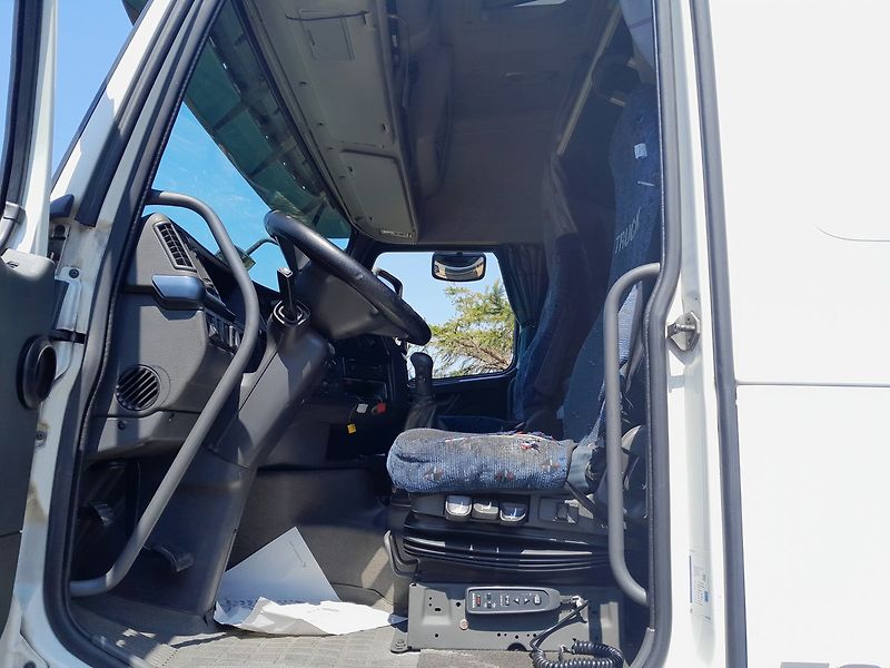 Volvo FH 500 LowDeck - fotka 20 z 39
