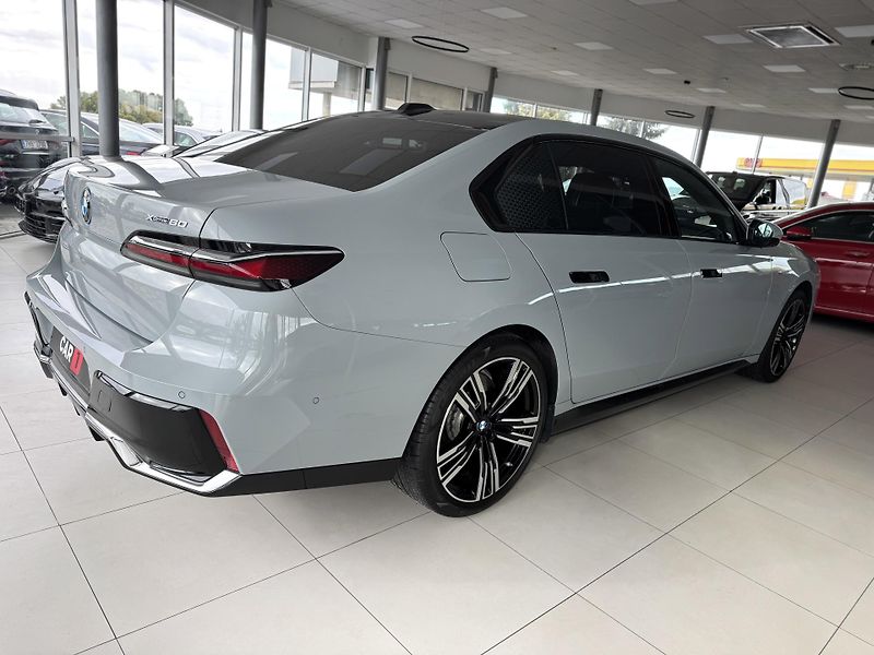 BMW i7 60 xDrive M-SPORT*Max.Výbava! - fotka 5 z 59