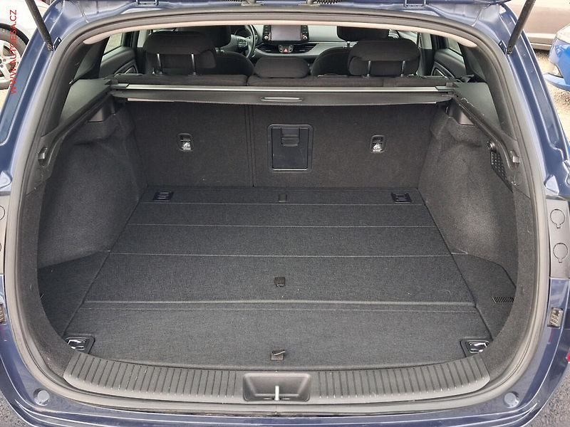 Hyundai i30 (2020) 1.6CRDi, ČR, LED, navi - fotka 7 z 23