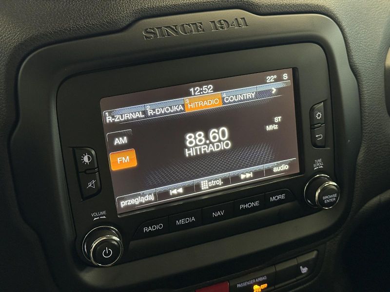 Jeep Renegade 2.0 MJT, 6MT, 4x4, CZ, 1.maj. - fotka 26 z 47