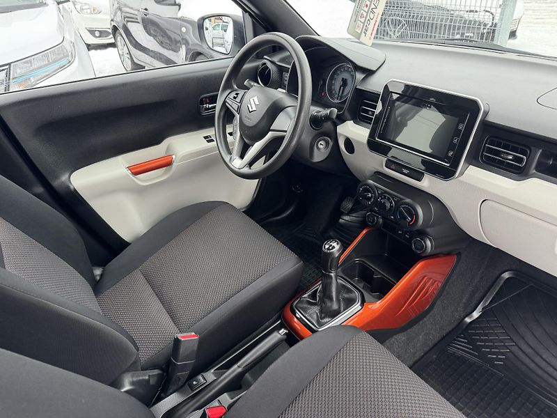 Suzuki Ignis 1,2DualJet 4x4 - fotka 13 z 15