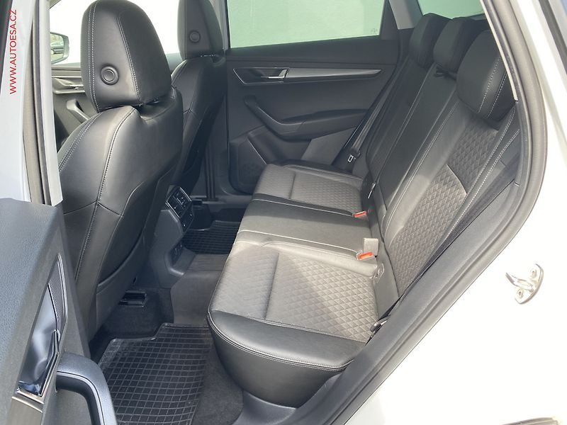 Škoda Karoq (2021) 2.0 TDi, 1.maj,ČR, Style, LED - fotka 10 z 19