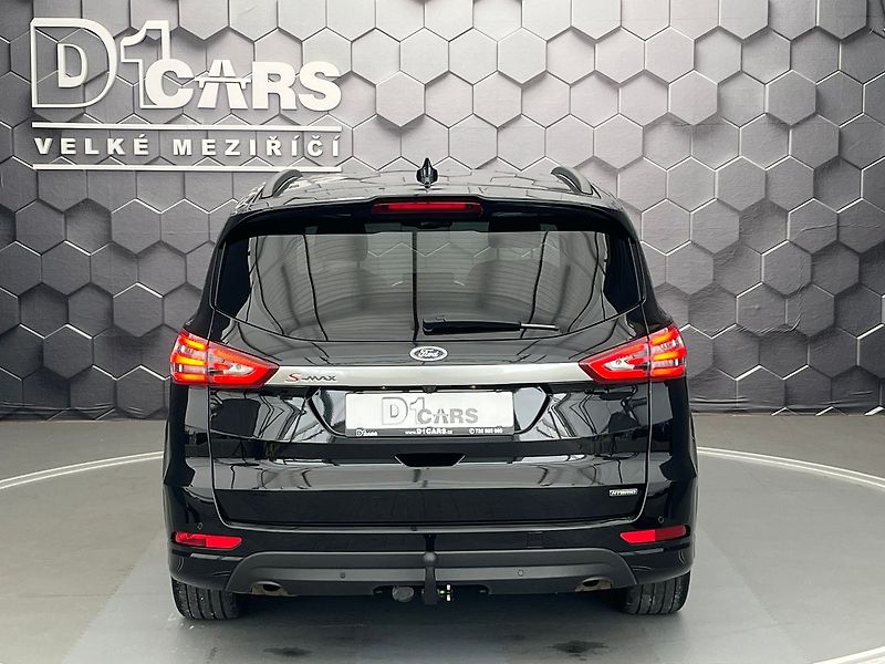 Ford S-MAX 2,5 HEV ST-Line - fotka 3 z 68
