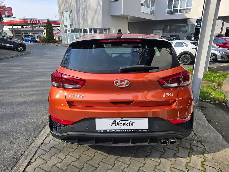 Hyundai i30 1.5i N-Line, serv.kn., 1.maj. - fotka 4 z 27
