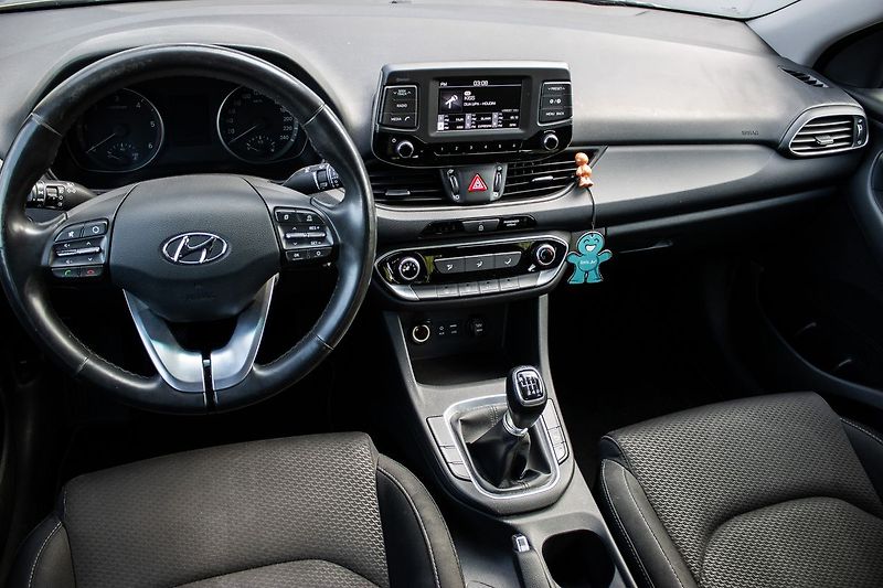 Hyundai i30 - fotka 14 z 20
