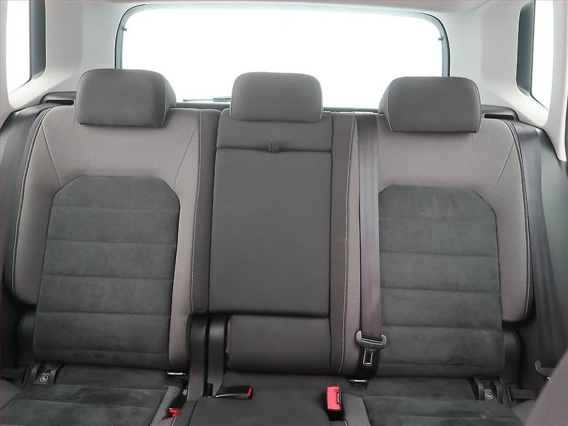 Volkswagen Golf Sportsvan (2014) Highline 1.4 TSI, Serv.kniha - fotka 8 z 15