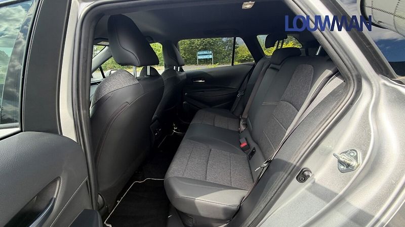 Toyota Corolla 1.8 HEV CVT Style - fotka 19 z 27
