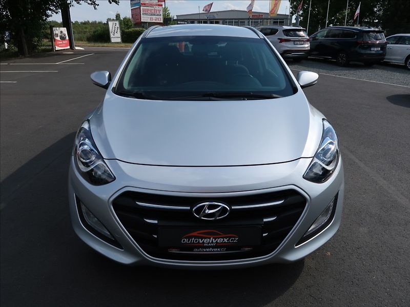 Hyundai i30 1,6 GDi,99kW,NovéČR,Aut.klima - fotka 7 z 23
