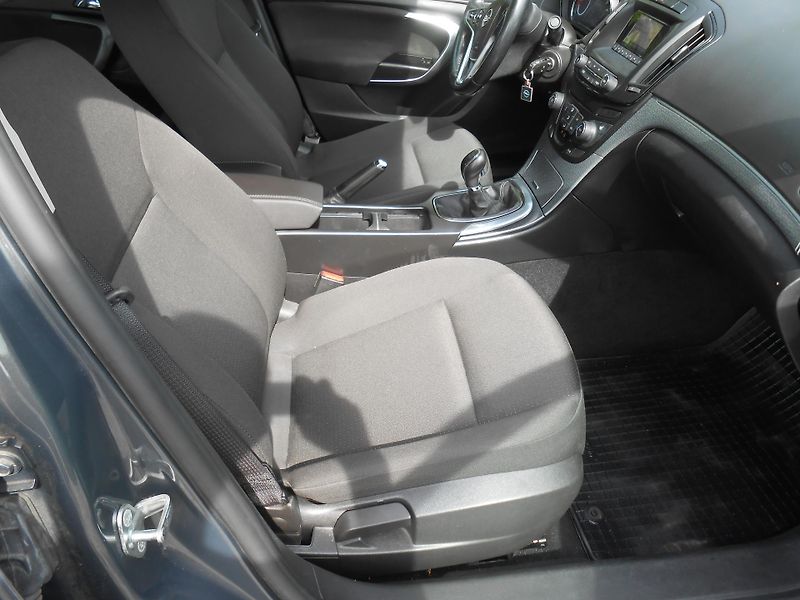 Opel Insignia 1.8I,klima,výhřev,KOUPENO V ČR - fotka 12 z 30
