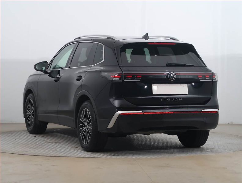Volkswagen Tiguan (2024) 2.0 TDI - fotka 4 z 23