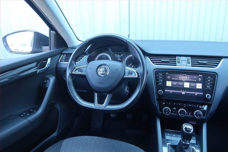 Škoda Octavia (2018) 2.0 TDI, Navi, Tempomat - fotka 7 z 21