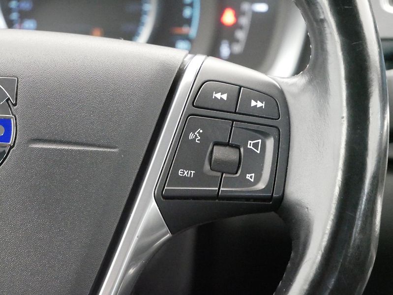 Volvo V60 - fotka 16 z 27