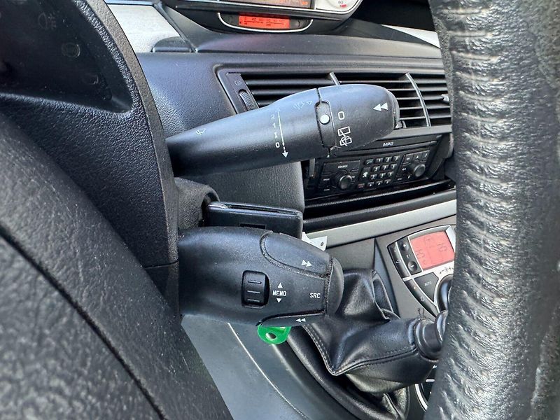Peugeot 807 (2007) 2.0 HDi 7 míst,Navigace - fotka 24 z 31