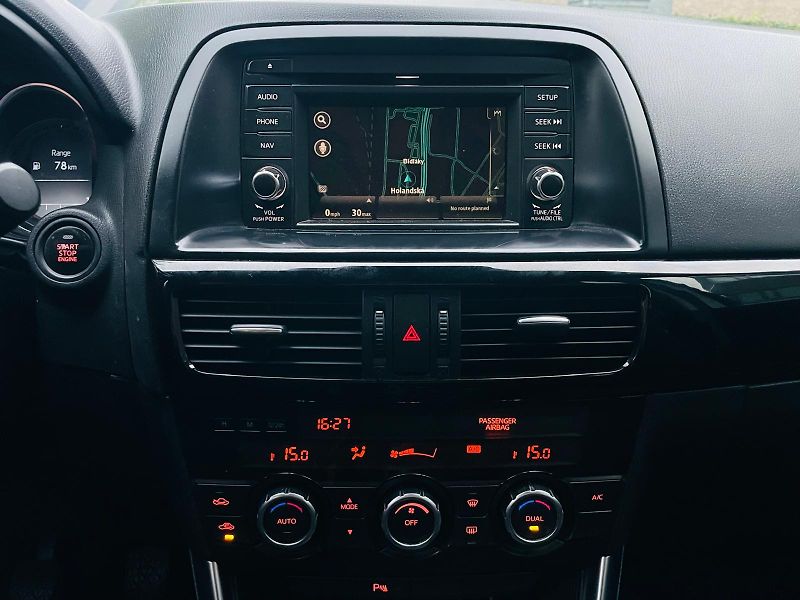 Mazda CX-5 2.0i MANUÁL 4x4 SERVISKA TAŽNÉ - fotka 30 z 39