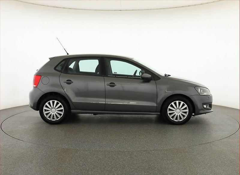 Volkswagen Polo (2011) 1.2 12V - fotka 6 z 13
