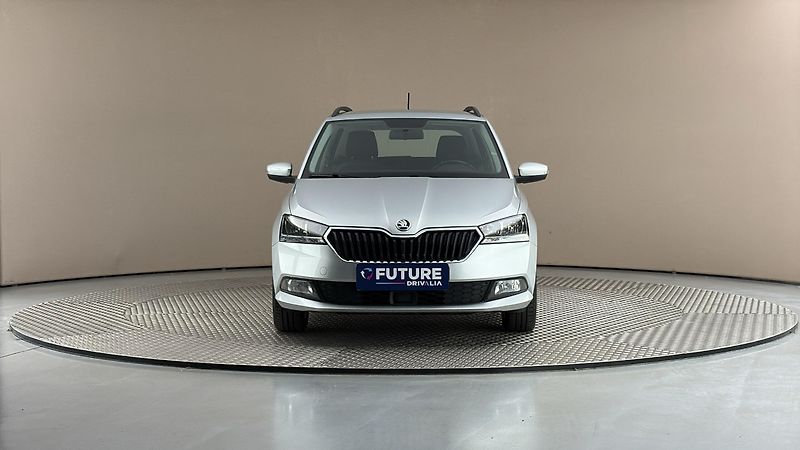 Škoda Fabia 1.0 TSI Ambition Combi - fotka 3 z 24