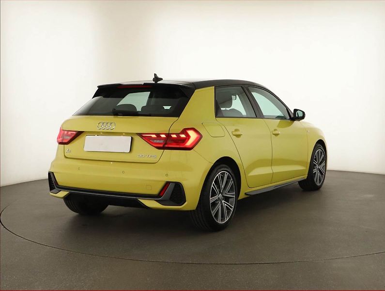 Audi A1 (2019) S-Line 30 TFSI - fotka 5 z 15