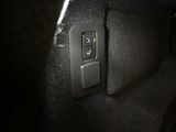 Land Rover Range Rover Evoque D200 R-DYNAMIC AWD AUT  - náhled 30