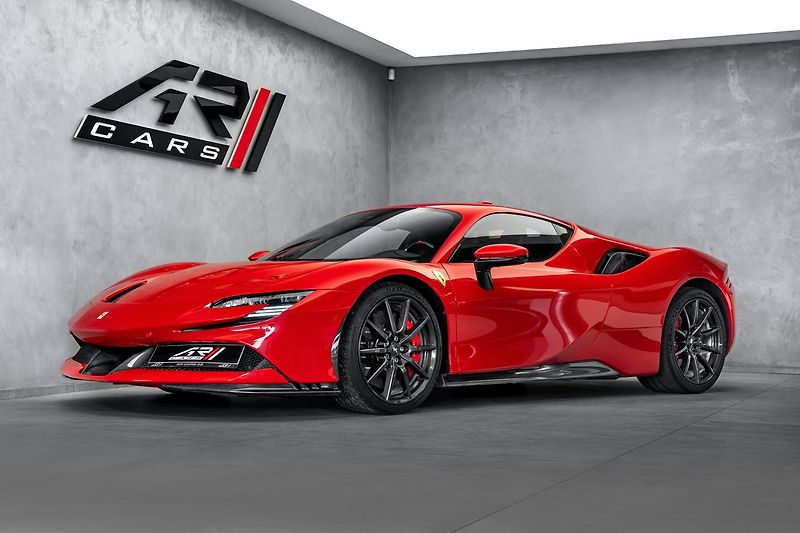 Ferrari SF90 Lift, karbon, metalíza - fotografie inzerátu