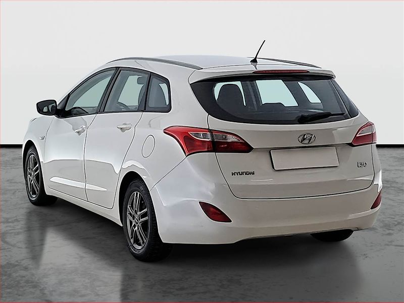 Hyundai i30 (2014) 1.6 MPI, Tempomat - fotka 4 z 16
