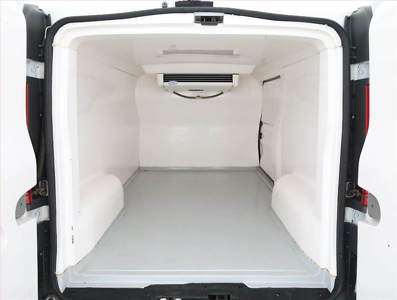 Renault Trafic (2013) 2.0 dCi, 1Maj - fotka 17 z 17