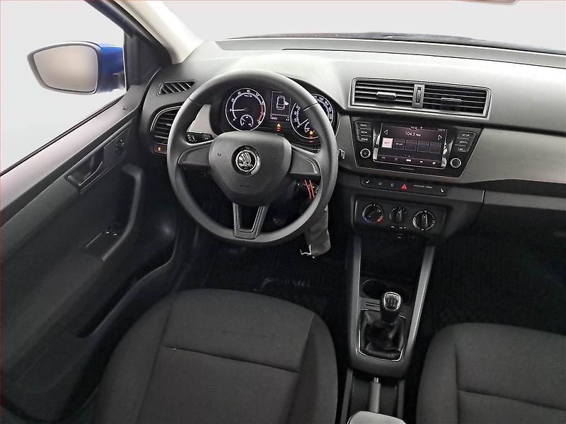 Škoda Fabia (2019) Ambition 1.0, Park. senzory - fotka 7 z 16