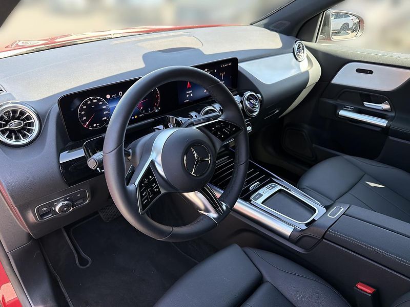 Mercedes-Benz GLA 200d 4MATIC - fotka 9 z 16