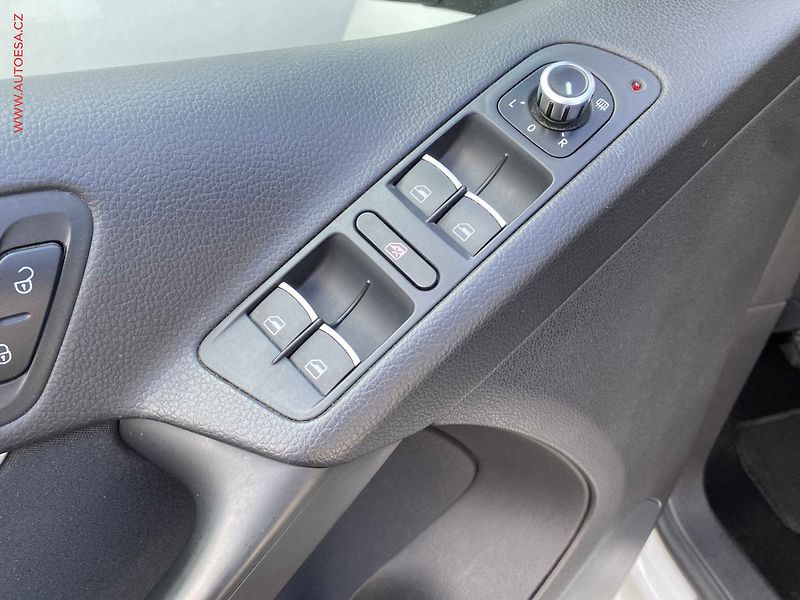 Volkswagen Tiguan (2014) 2.0 TDi, CUP, navi, panor - fotka 13 z 17