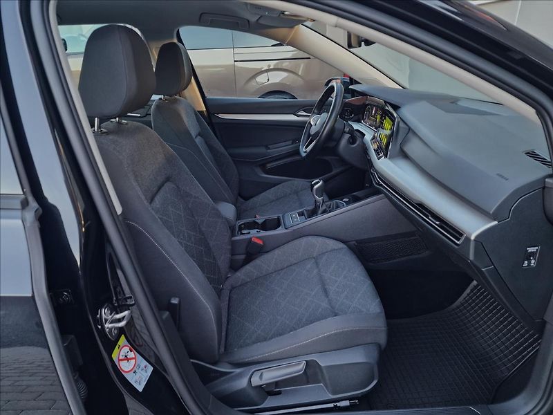 Volkswagen Golf 2.0TDI 110kW Life,ČR,1.Maj. - fotka 14 z 50