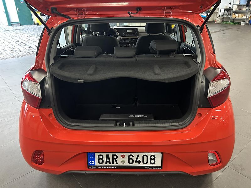Hyundai i10 (2021) 1.0 Comfort GO Klima Tempomat - fotka 17 z 21