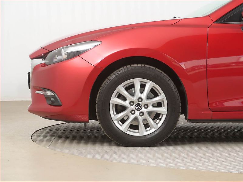 Mazda 3 (2017) 2.0 Skyactiv-G, Tempomat - fotka 15 z 17