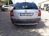 Škoda Octavia 2,0   scout - náhled 4