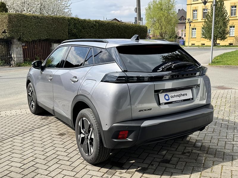 Peugeot 2008 (2024) Allure 1.2 PureTech 100k MAN6 - fotka 3 z 6