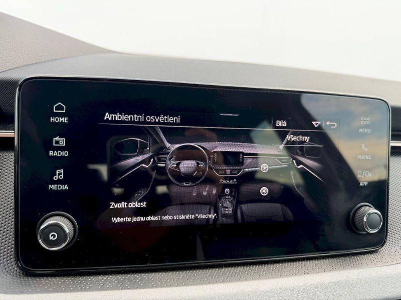 Škoda Kamiq (2025) 1.0 TSI 85kW DSG Top Selection - fotka 22 z 35